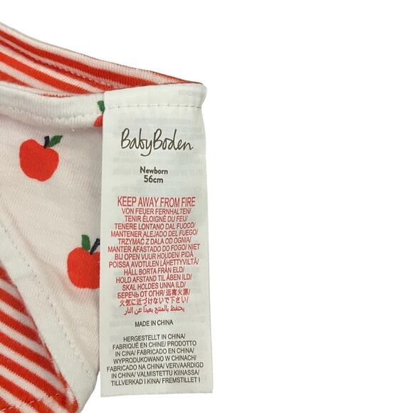 Baby Boden Red and White Reversible Cloth Bib Size Newborn - Picture 5 of 5